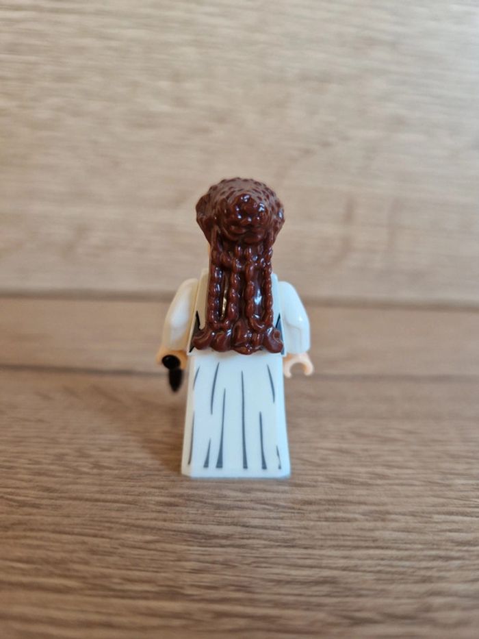 Figurine type lego Princesse Leia star wars - photo numéro 3