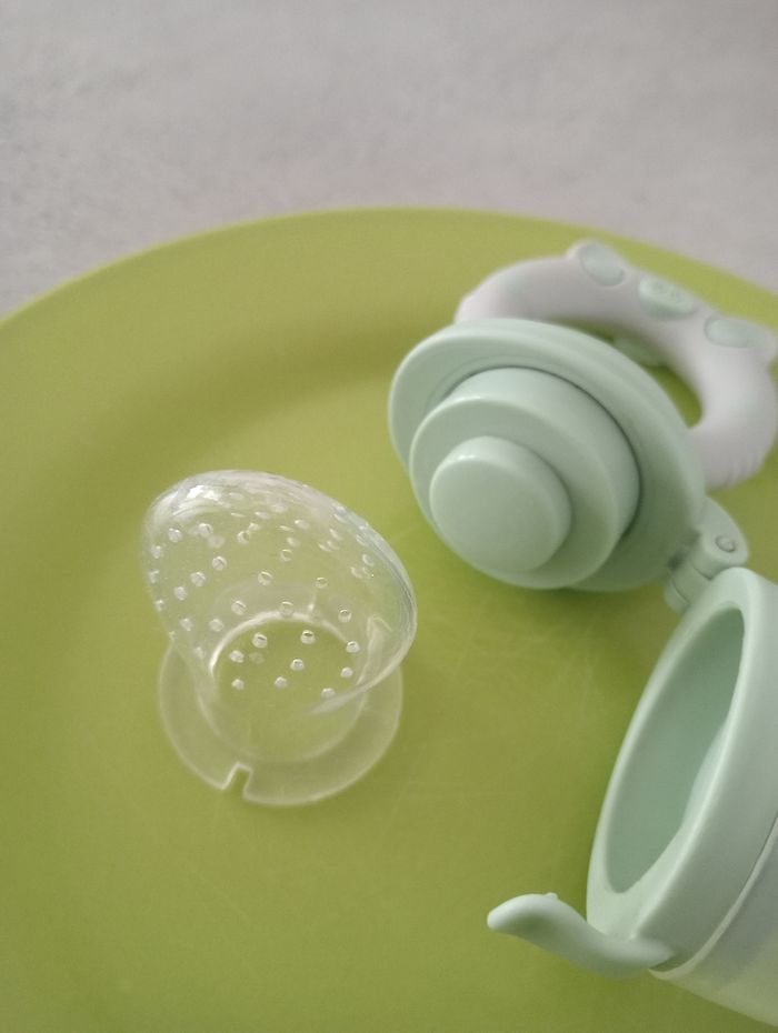 Sucette grignoteuse avec tétine neuve y - photo numéro 2