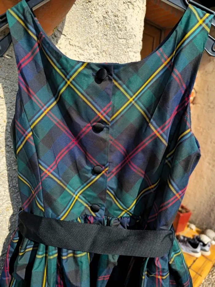 Belle robe Ralph Lauren Polo neuve - photo numéro 4