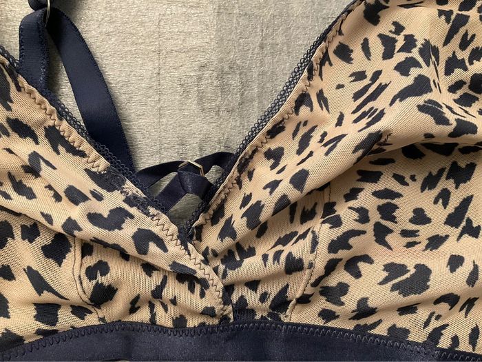 Brassière beige et bleu Freya neuf - photo numéro 3