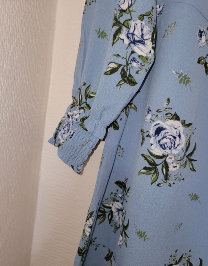 Robe bleue ciel fleurie - photo numéro 4