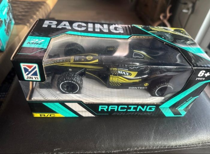 Voiture télécommandée Racing R/C n’1