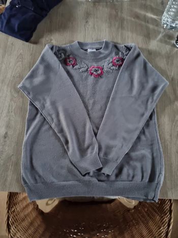 Pull gris