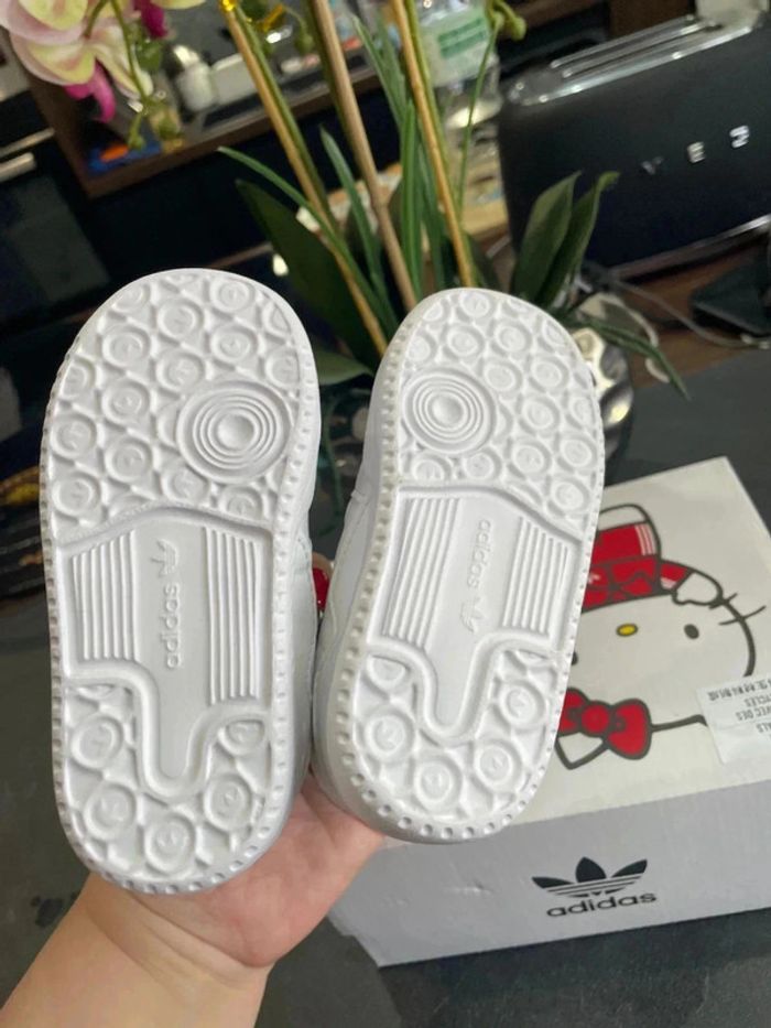 Basket fille adidas hello kitty - photo numéro 6