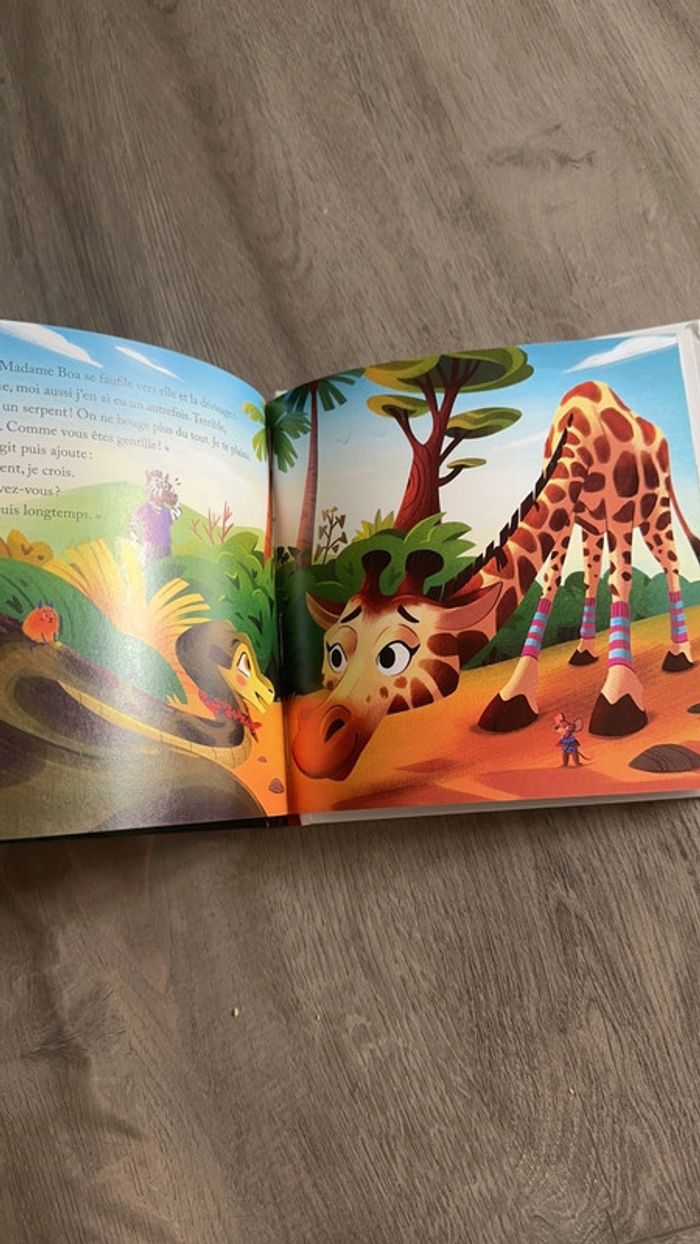 Livre macdo la girafe qui avait un torticolis - photo numéro 3