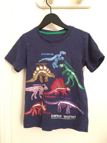 T-shirt phosphorescent dinosaures