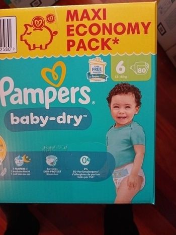 Couches pampers taille 6
