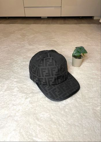 Casquette Fendi noir