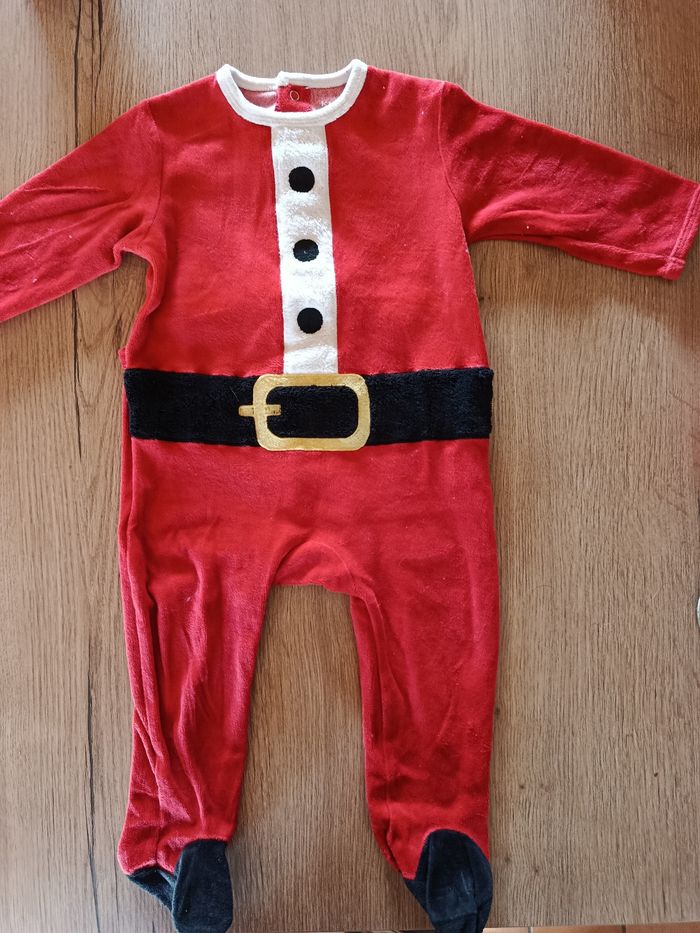 Pyjama père noël  18 mois