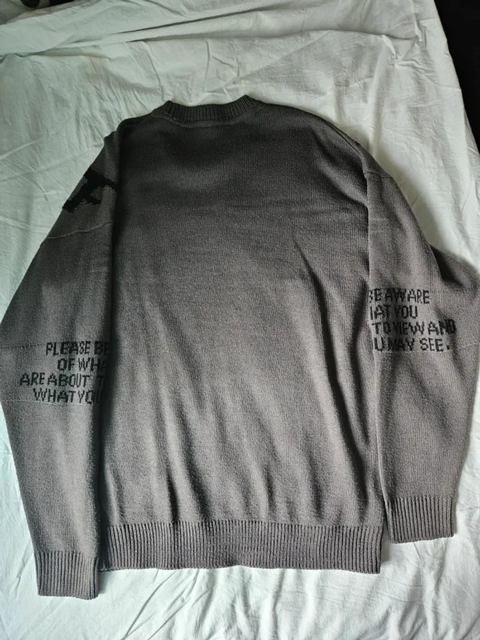 Pull tête de mort - photo numéro 3