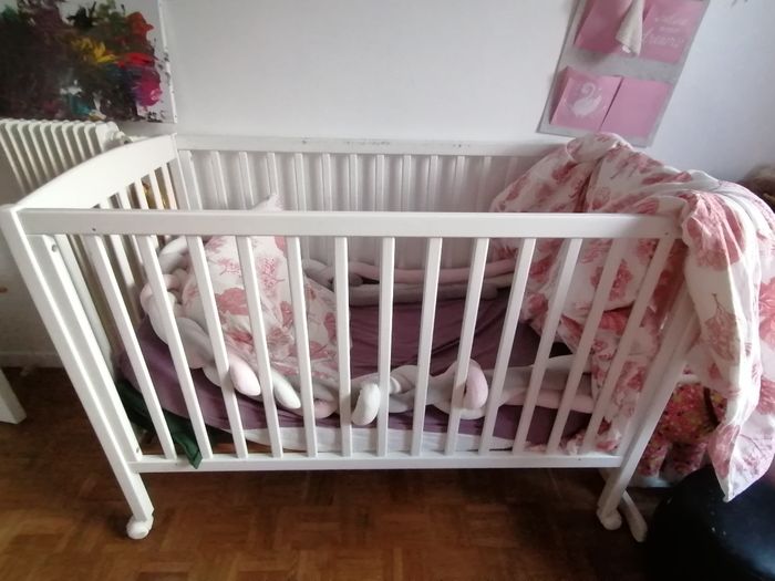 Vend lit bébé