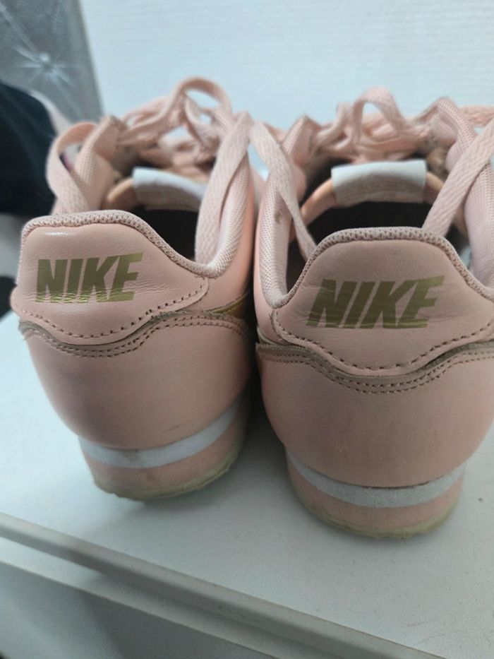 Basket cortez nike rose et doré - photo numéro 2