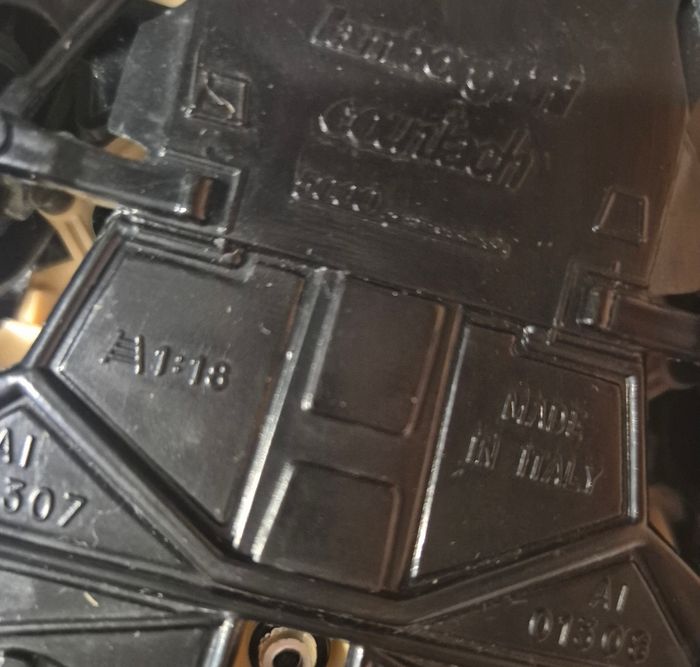 Polistil tonka Lamborghini countach 5000 noir 1/18 - photo numéro 10