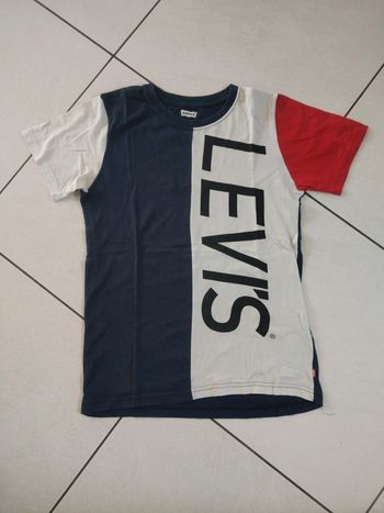 T Shirt Levis taille 16 ans