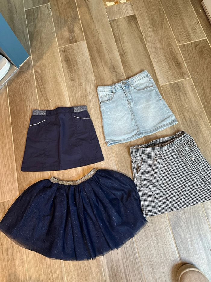 Lot de 4 jupes - photo numéro 2