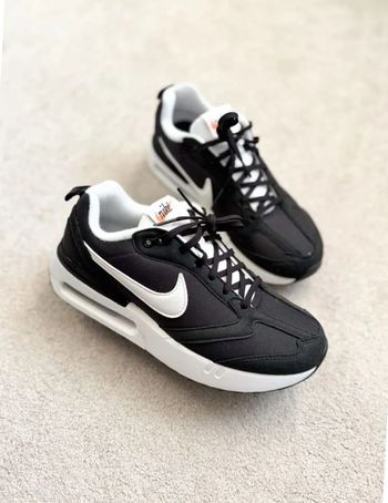 Nike Air Max Dawn - Black