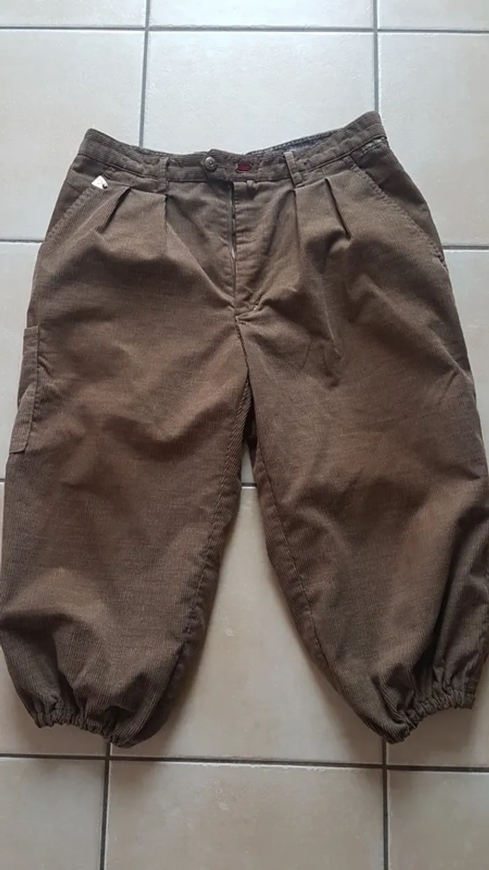 Pantacourt taille 44