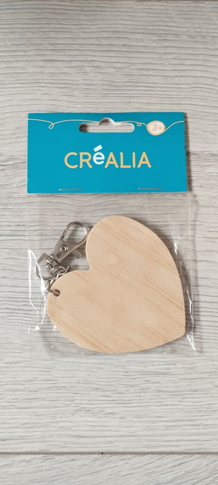 Porte clé coeur en bois crealia neuf