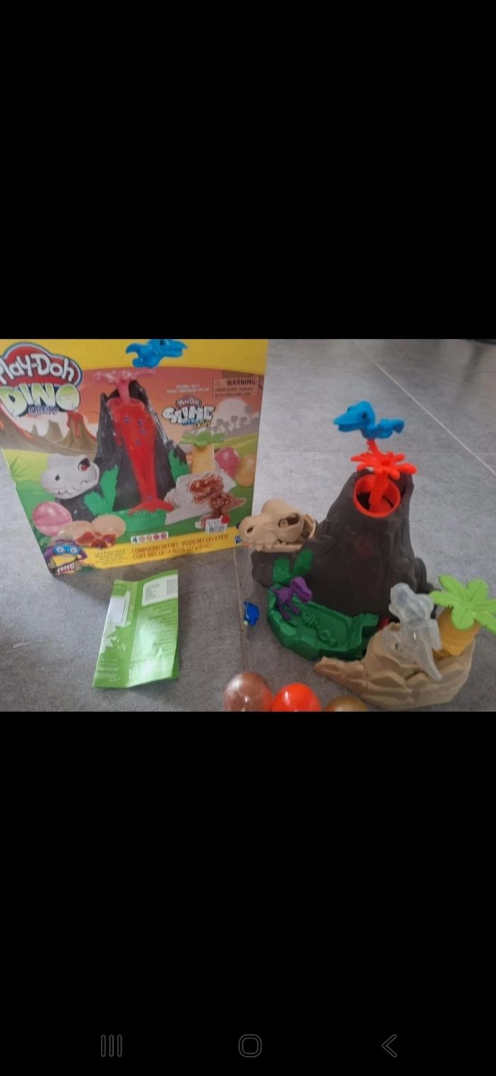 Jeu crew slime donosaure