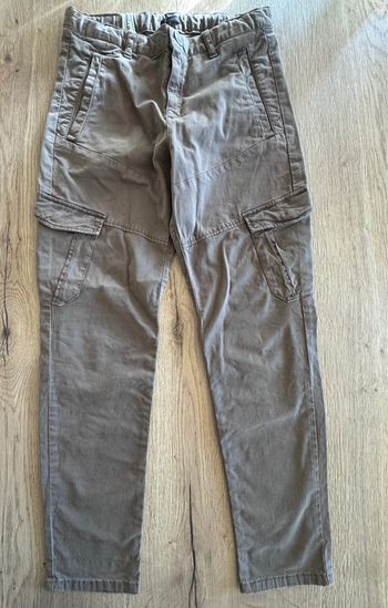 Pantalon Ikks style cargo  taille 12 ans  Neuf sans étiquette
