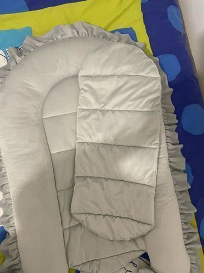 Réducteur de lit bébé 90X50 - photo numéro 2