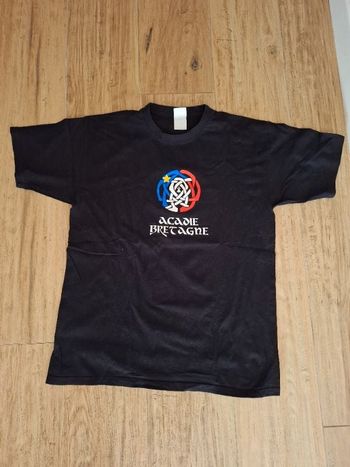 T shirt Acadie Bretagne en bon état