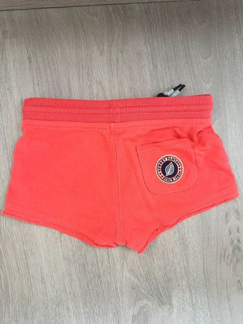 Short sweet pants