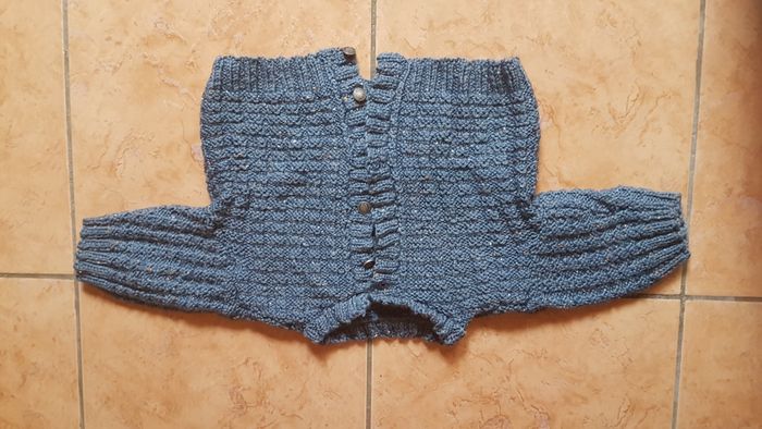 Gilet fait main hiver garçon 2 ans bleu