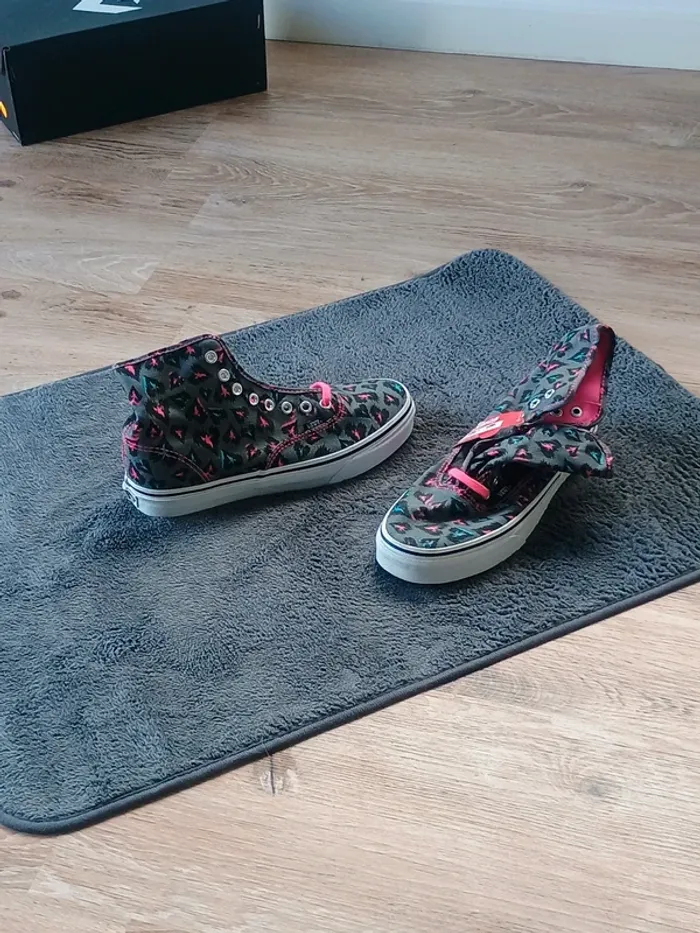 Vans montante femme T38.5 - photo numéro 3