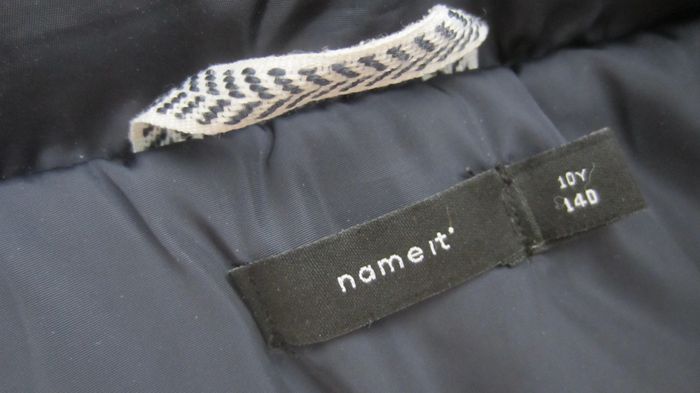 Blouson/doudoune a capuche 10 ans - photo numéro 4
