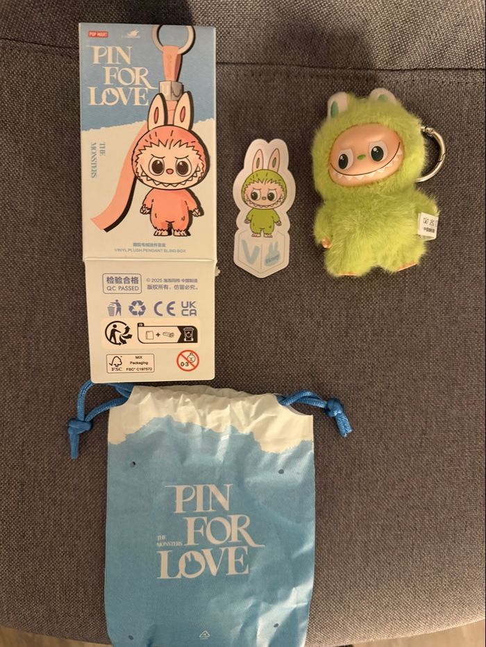 Labubu neuf d’origine - photo numéro 2