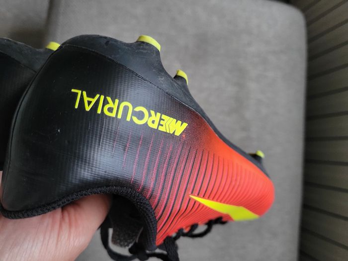 crampons de football - photo numéro 6