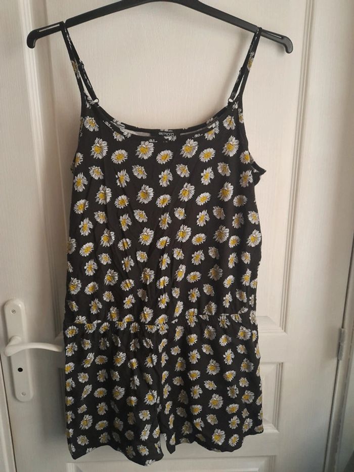 Combishort noir à fleurs