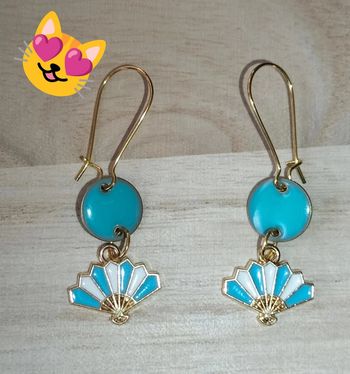 boucles d'oreilles pendentif éventail bleu