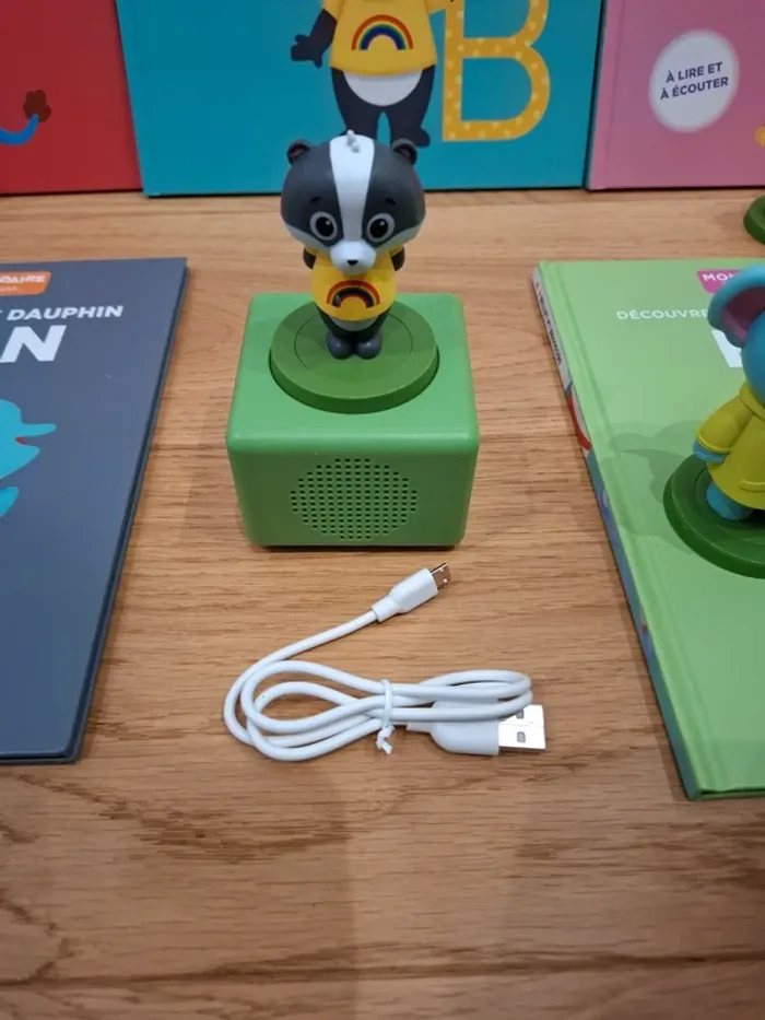Lot 1 boite à histoire + 5 livres abécédaires + 5 figurines + 1 câble usb - photo numéro 10