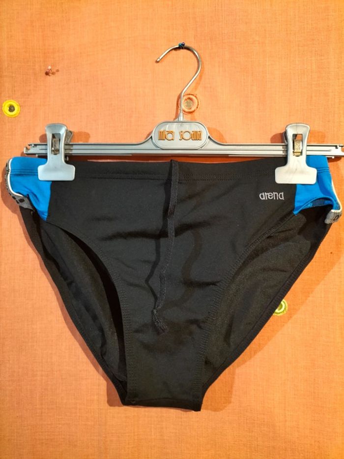 Slip de bain taille 38