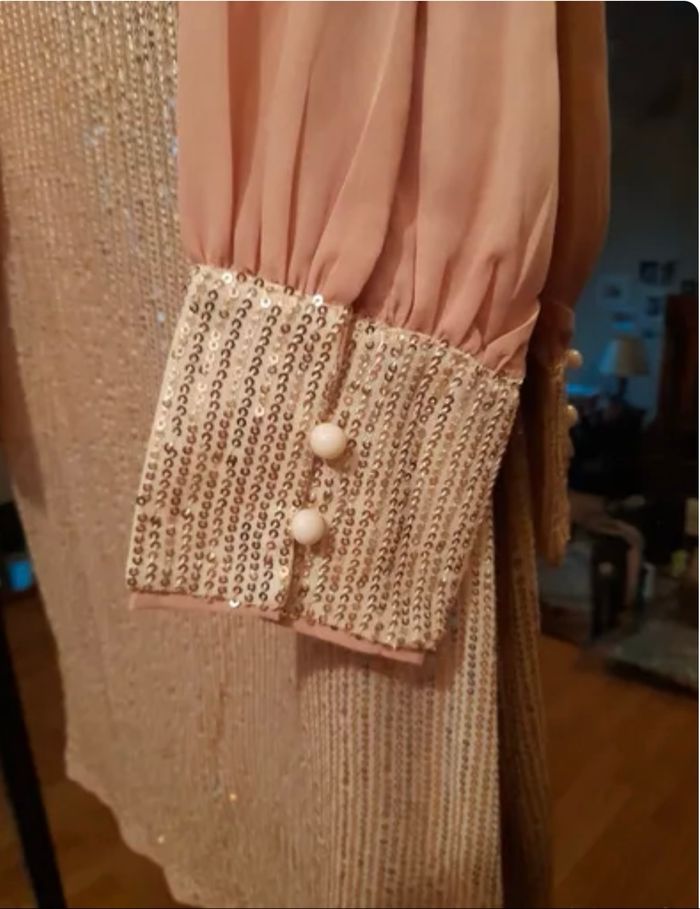 Robe soirée jamais porté - photo numéro 2