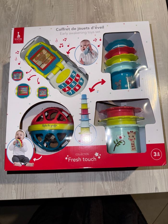 Coffret d éveil Sophie la girafe neuf - photo numéro 7