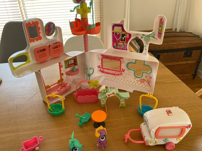 Lot pet shop