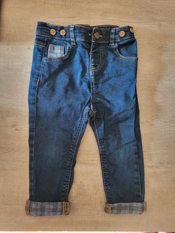Jean tape à l'œil 23 mois