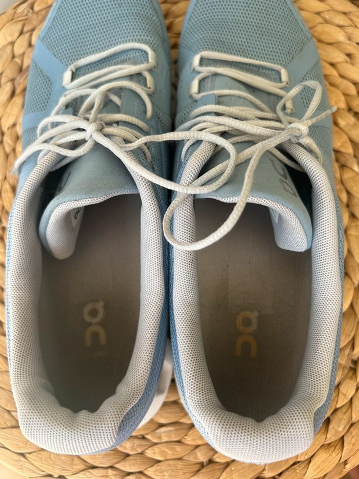 Baskets On Running homme taille 44,5 - photo numéro 9