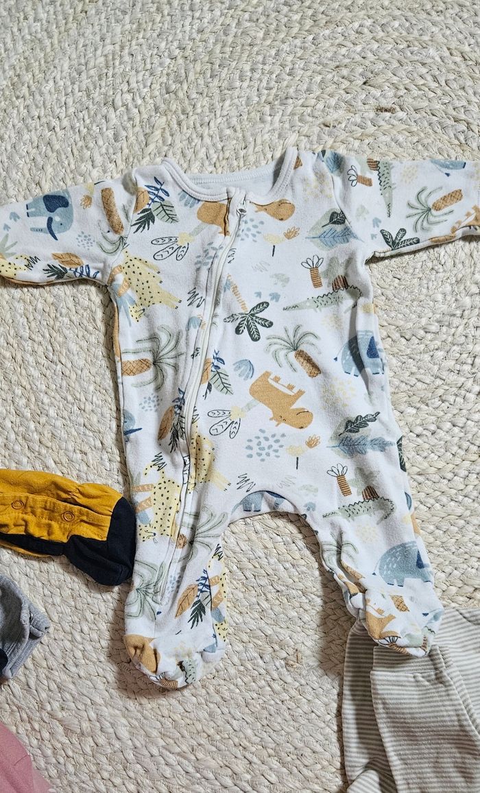 Lot de 5 pyjamas 1mois - photo numéro 5