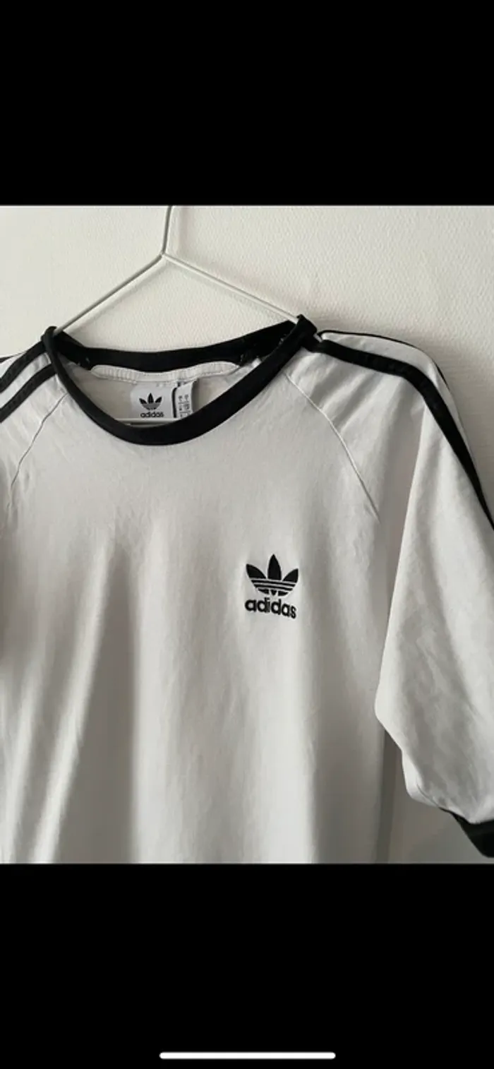 T-shirt Adidas taille S, bon état - photo numéro 2