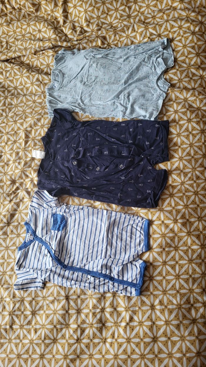 Combinaison manche courte 3 mois garçon