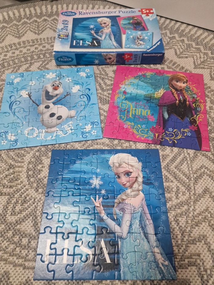 🧩 puzzles 3 x 49 pièces, Elsa, Anna, Olaf  / Reine des neiges