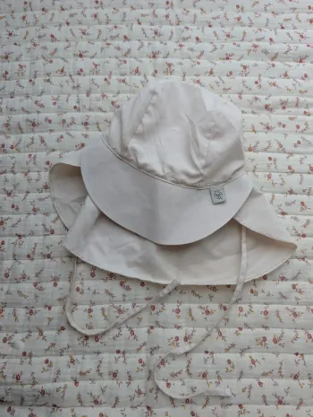 Casquette protège nuque Lassig 18 - 36 mois