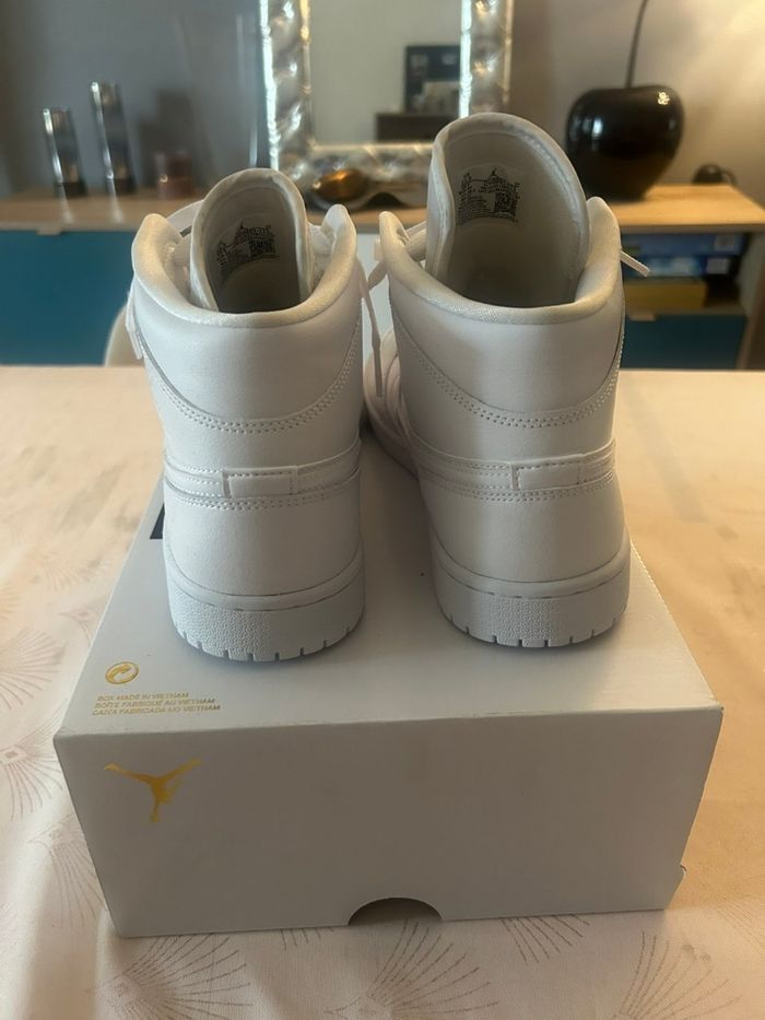 Air Jordan 1  Mid - photo numéro 4