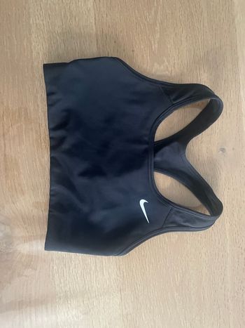Brassière de sport, Nike