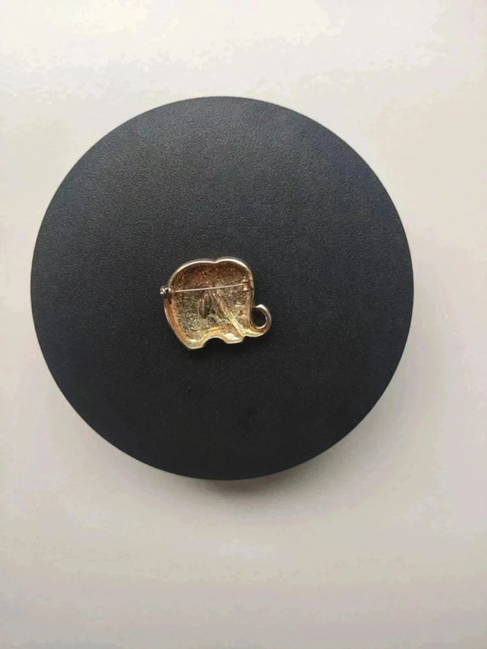 Broche vintage éléphant des années 70 - photo numéro 3