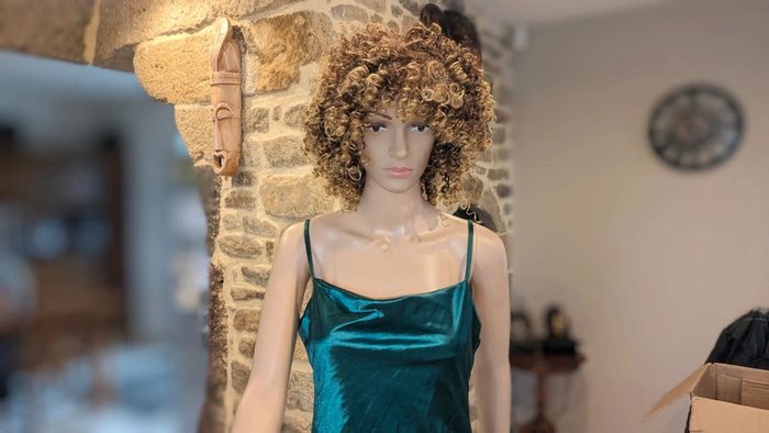Robe de cérémonie, cocktail effet satin verte taille S - photo numéro 4